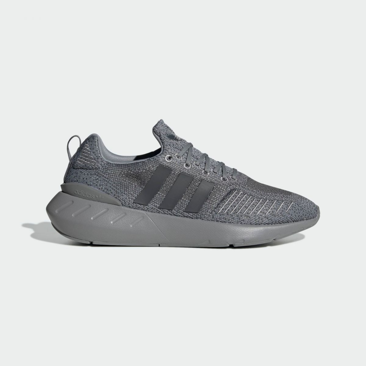 Кроссовки ADIDAS SWIFT RUN 22 Кроссовки ADIDAS SWIFT RUN 22